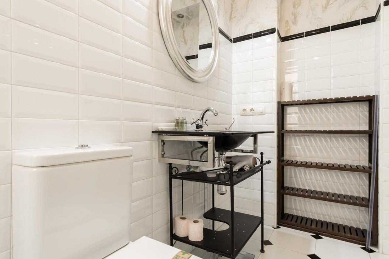 Bright Stylish - 1bedroom 1bathroom - Gran Via Apartment Madrid